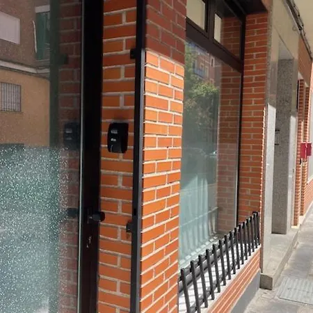 Nuevo Y Confortable Apartamento En Vista Alegre Madrid Exterior photo