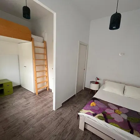 Nuevo Y Confortable Apartamento En Vista Alegre Madrid Exterior photo